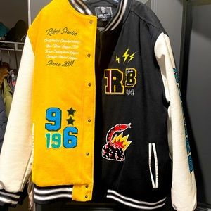 3xl Rebel minds Jacket